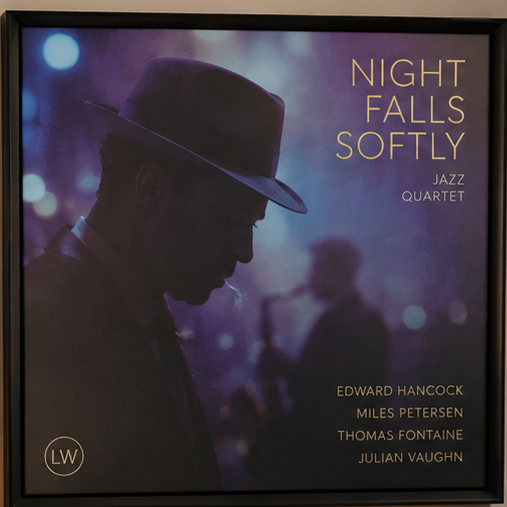 Night Falls Softly — Jazz Quartet 封面